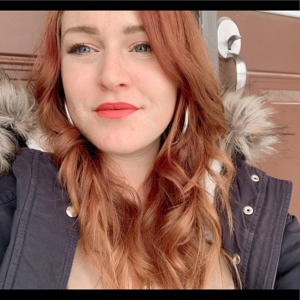 Meet your Posher, Carly